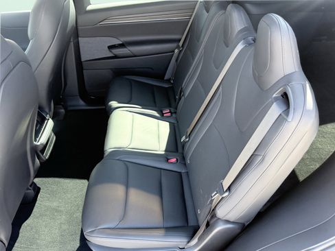 Used 2024 Tesla Model X Long Range image 49