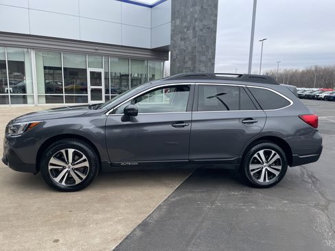 Used 2019 Subaru Outback 2.5i Limited image 2