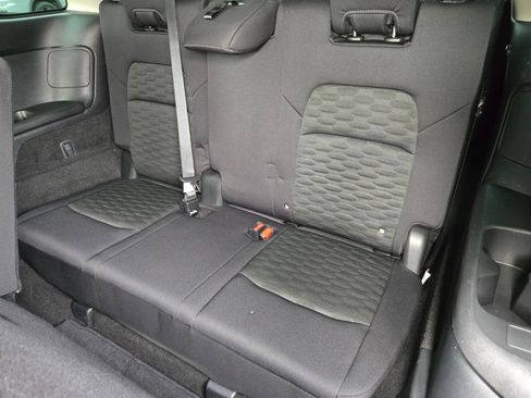 Certified 2023 Nissan Pathfinder S FWD image 18