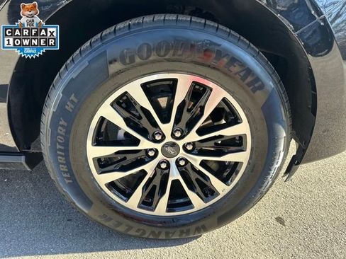 Used 2025 Ford Expedition Platinum image 10