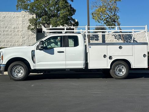 New 2026 Ford F250 XL w/ XL Chrome Package image 7