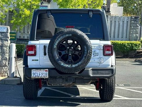 Used 2022 Jeep Wrangler Unlimited Sport AWD/4WD image 5