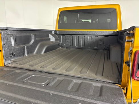 New 2026 Jeep Gladiator Rubicon w/ Steel Power Dome Hood Package AWD/4WD image 16