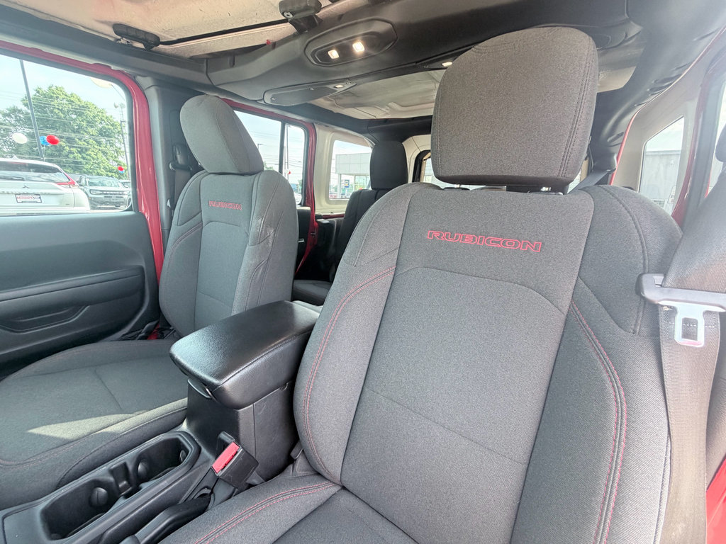 Used 2025 Jeep Wrangler Unlimited Rubicon AWD/4WD image 21