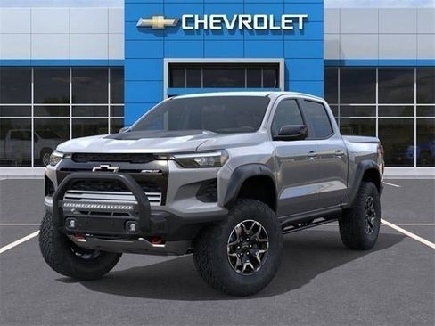 New 2026 Chevrolet Colorado ZR2 w/ Off-Road Front Bumper Package image 6