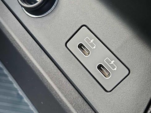 Used 2023 Ford Explorer XLT w/ Equipment Group 202A image 29