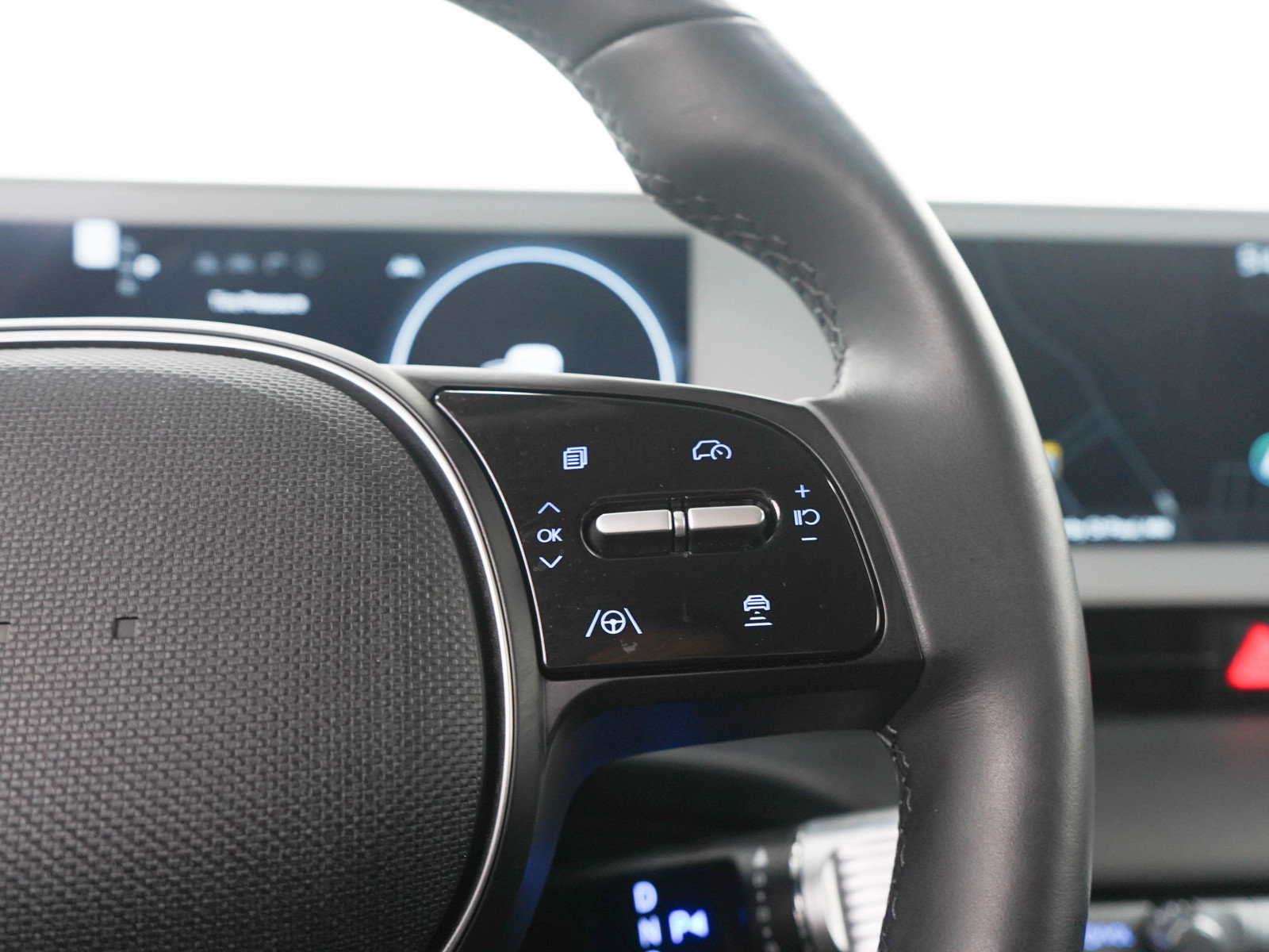 Certified 2024 Hyundai Ioniq 5 SEL AWD/4WD image 25