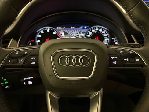 Used 2019 Audi Q7 3.0T Premium AWD/4WD image 11