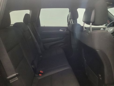 Used 2019 Jeep Grand Cherokee Laredo AWD/4WD image 19