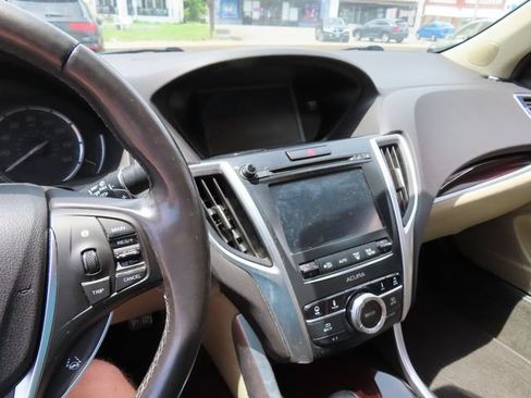Used 2016 Acura TLX w/ Technology Package FWD image 16