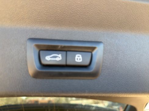 Used 2023 BMW X3 sDrive30i w/ Convenience Package image 11