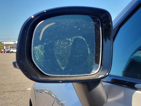 Used 2024 Volvo XC60 B5 Plus image 13