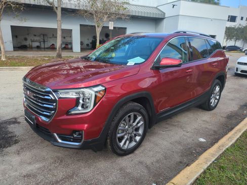 Used 2022 GMC Terrain SLT image 9