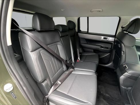 Used 2025 Hyundai Santa Fe SEL FWD image 25