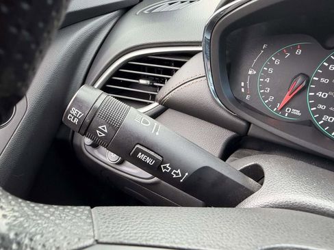 Used 2022 Chevrolet Trax LS w/ Tint and Cruise Package image 26