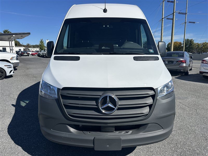 Used 2026 Mercedes-Benz Sprinter 2500 w/ Dashboard Charging Package image 9