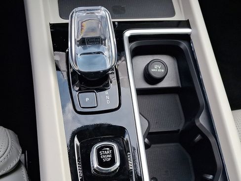 New 2026 Volvo XC60 T8 Ultra w/ Protection Package Premier image 10