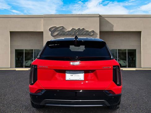 Certified 2025 Cadillac Optiq Sport 2 image 4