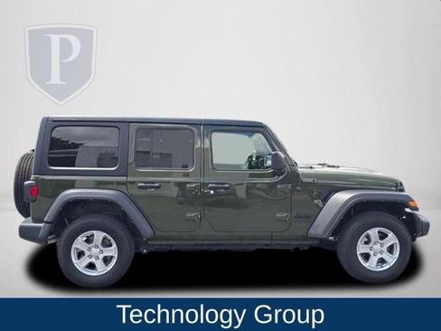 Used 2022 Jeep Wrangler Unlimited Sport AWD/4WD image 4