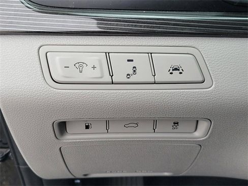 Used 2018 Hyundai Sonata Limited w/ Limited Ultimate Package 03 image 32
