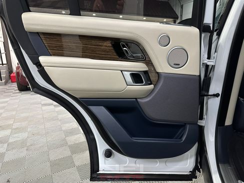 Used 2018 Land Rover Range Rover Supercharged AWD/4WD image 47