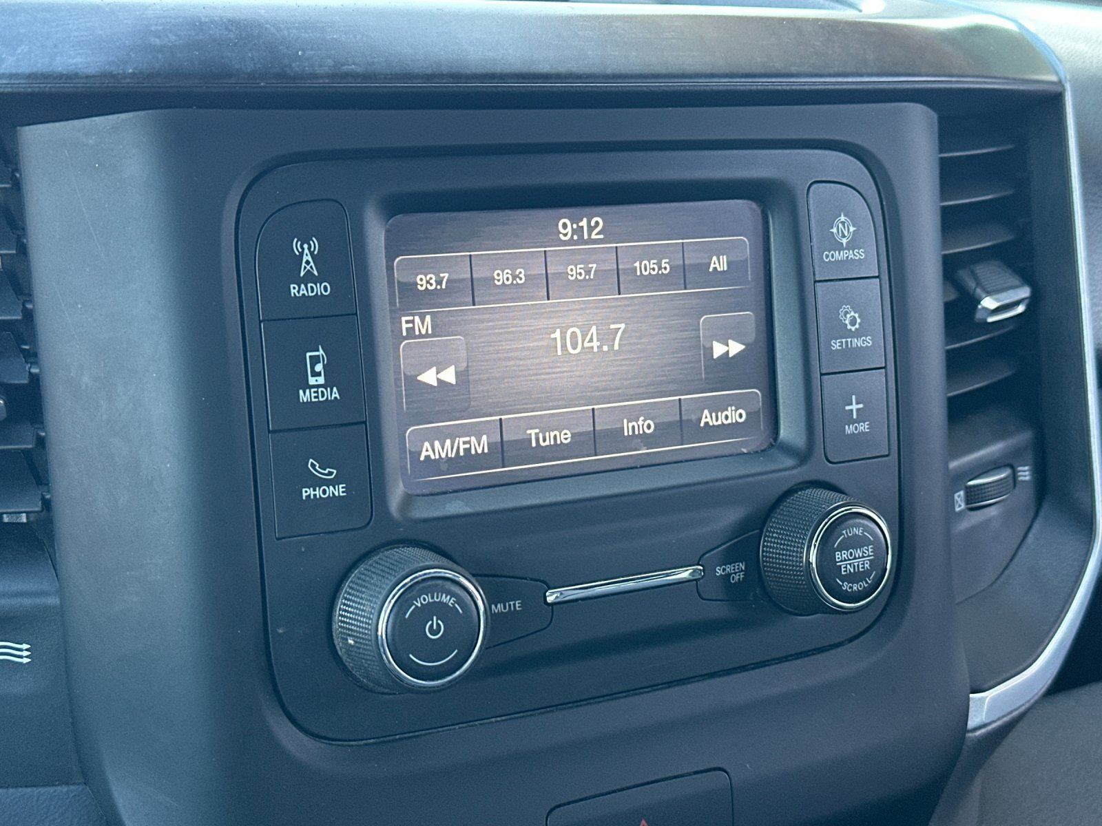 Used 2022 RAM 1500 Big Horn AWD/4WD image 16
