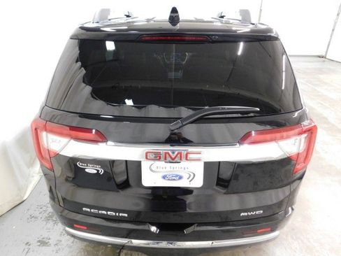 Used 2023 GMC Acadia Denali w/ Denali Ultimate Package image 4