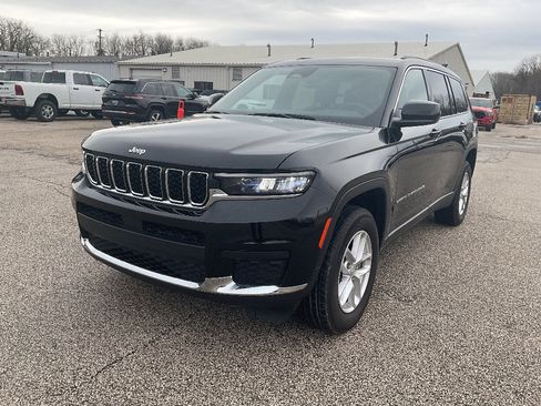 Used 2024 Jeep Grand Cherokee L Laredo w/ Luxury Tech Group I AWD/4WD image 3