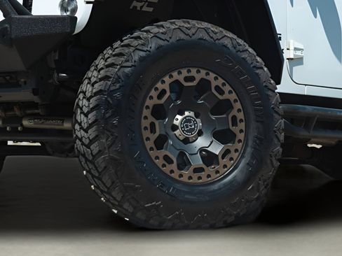 Used 2018 Jeep Wrangler Unlimited Sport S AWD/4WD image 7