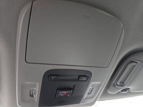 Used 2023 Toyota Camry SE image 40