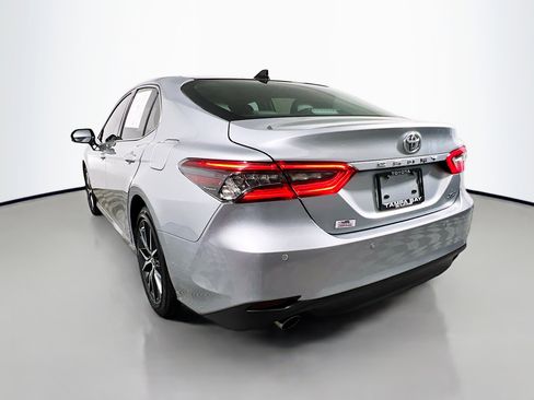 Used 2024 Toyota Camry XLE w/ Navigation Package image 8
