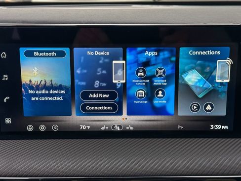 New 2026 Nissan Kicks SR w/ Cold Weather Package image 17