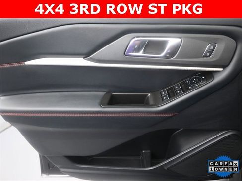 Used 2025 Ford Explorer ST-Line w/ ST-Line Street Pack image 11