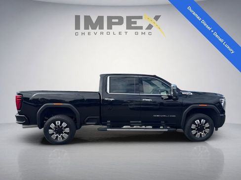 Used 2024 GMC Sierra 3500 Denali AWD/4WD image 7