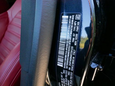 Used 2024 Alfa Romeo Stelvio Veloce image 34