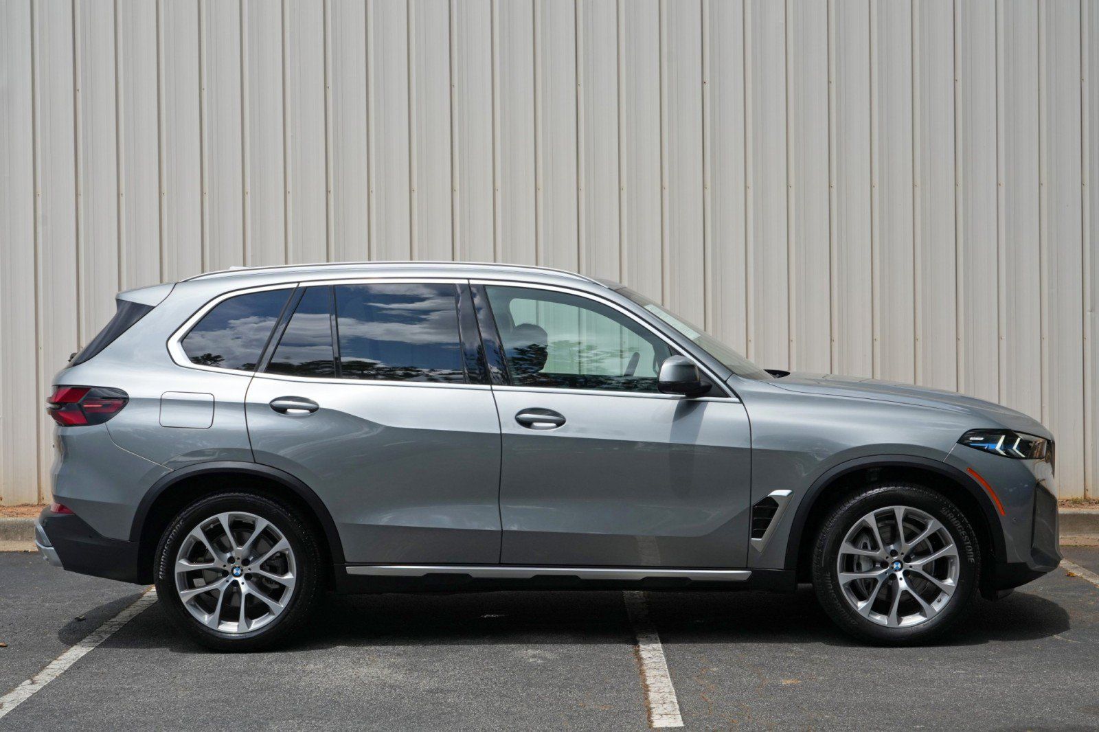 Used 2024 BMW X5 sDrive40i w/ Premium Package RWD image 58