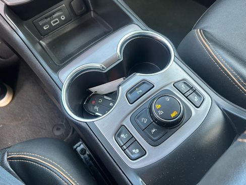 Used 2022 GMC Terrain AT4 w/ Infotainment Package II image 26