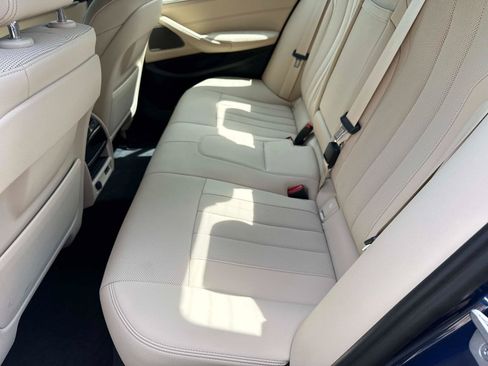Used 2023 BMW 540i w/ Premium Package RWD image 14