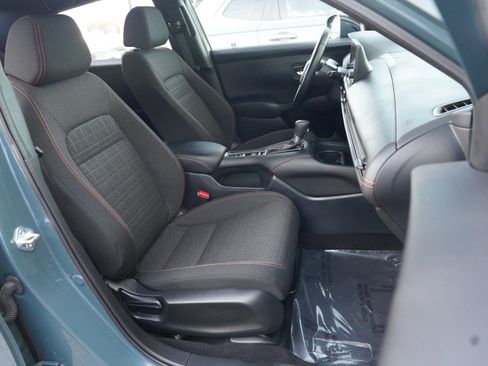 Used 2025 Honda HR-V Sport image 26