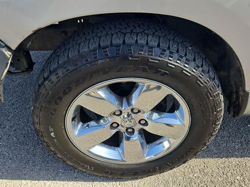 Used 2015 RAM 1500 Big Horn AWD/4WD image 12