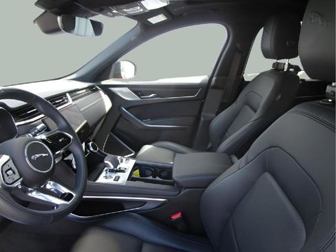 Used 2022 Jaguar F-PACE S AWD/4WD image 4