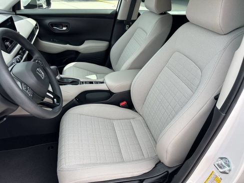 Used 2025 Honda HR-V LX image 19