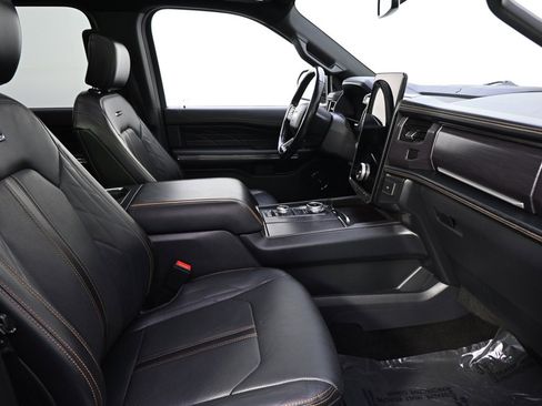 Used 2022 Ford Expedition Max Platinum image 16