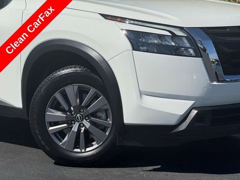 Used 2024 Nissan Pathfinder SV image 5