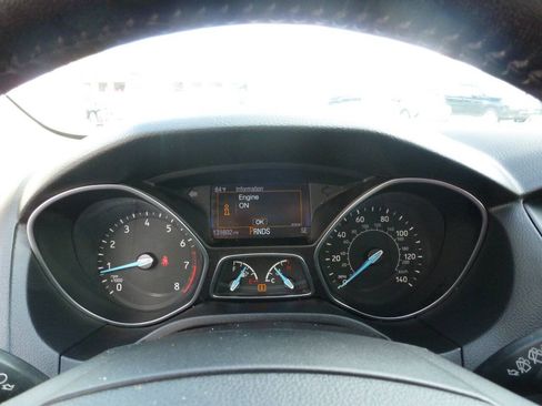 Used 2015 Ford Focus SE w/ Equipment Group 201A FWD image 22