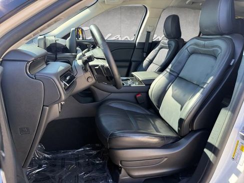 Used 2025 Lincoln Aviator Reserve w/ Jet Appearance Package image 10