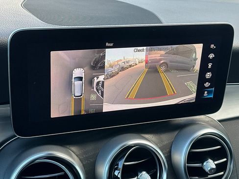 Certified 2022 Mercedes-Benz GLC 300 4MATIC image 19