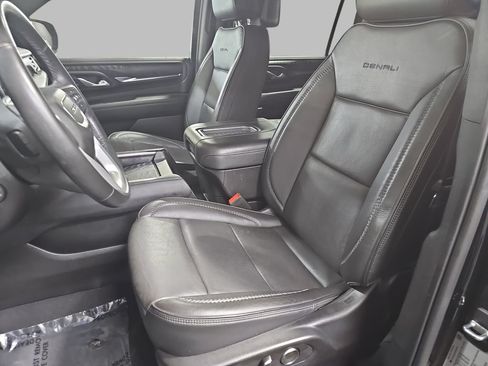 Used 2023 GMC Yukon XL Denali w/ LPO, Floor Liner Package AWD/4WD image 21