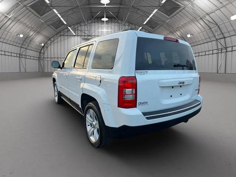 Used 2014 Jeep Patriot Limited w/ Sun/Sound Group image 23