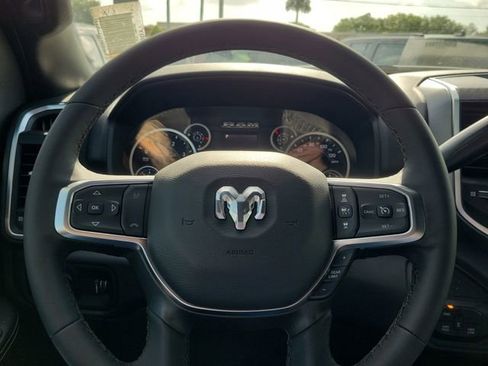 New 2025 RAM 2500 Big Horn AWD/4WD image 15